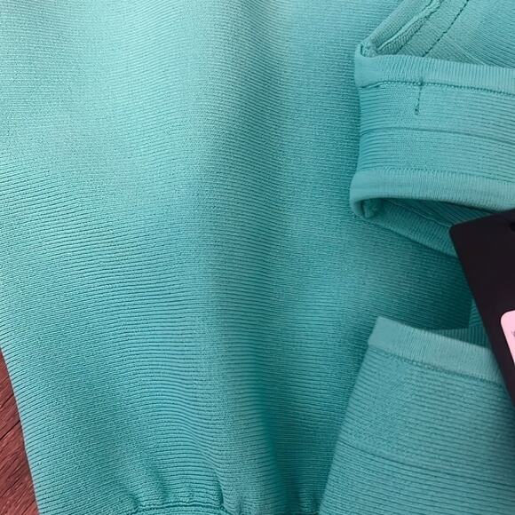 NWT Guess SWTR Mirage Cut-out Teal Mini Dress Size XS - Picture 9 of 10